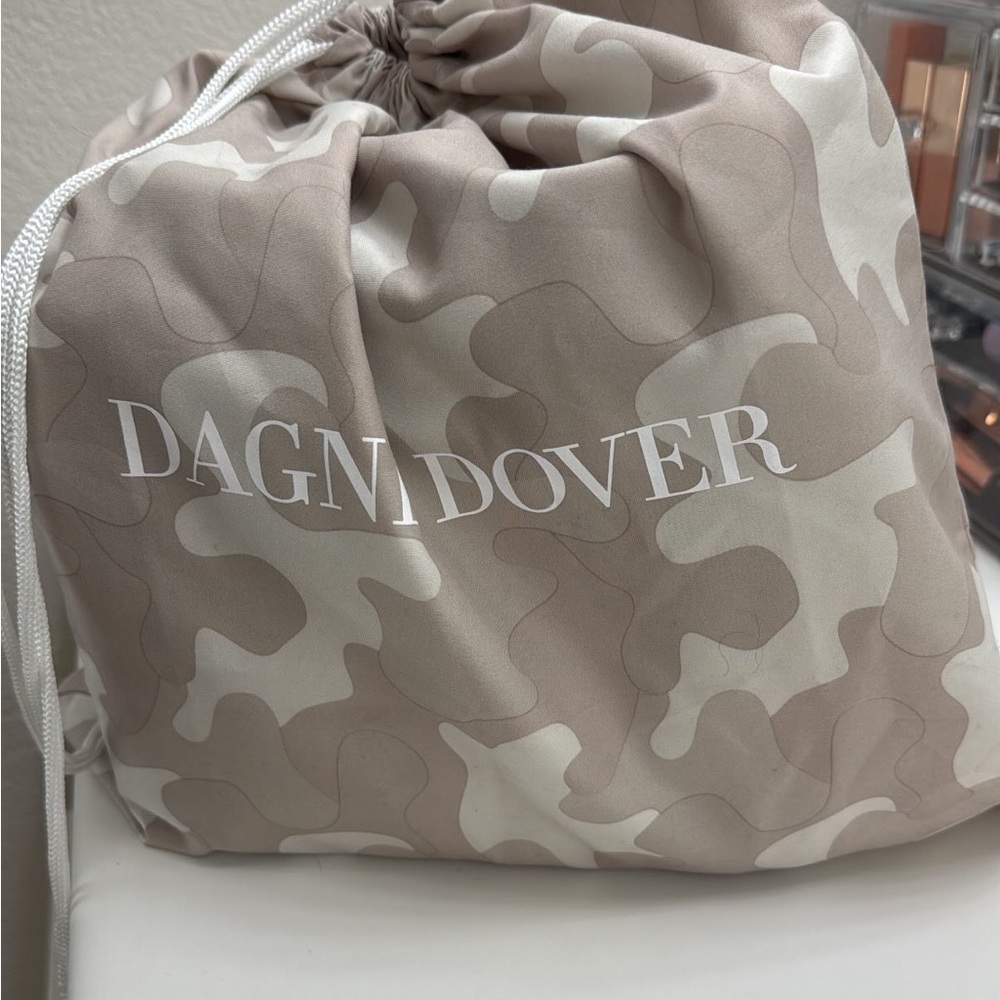 Dagne Dover XS Moon Mist Landon